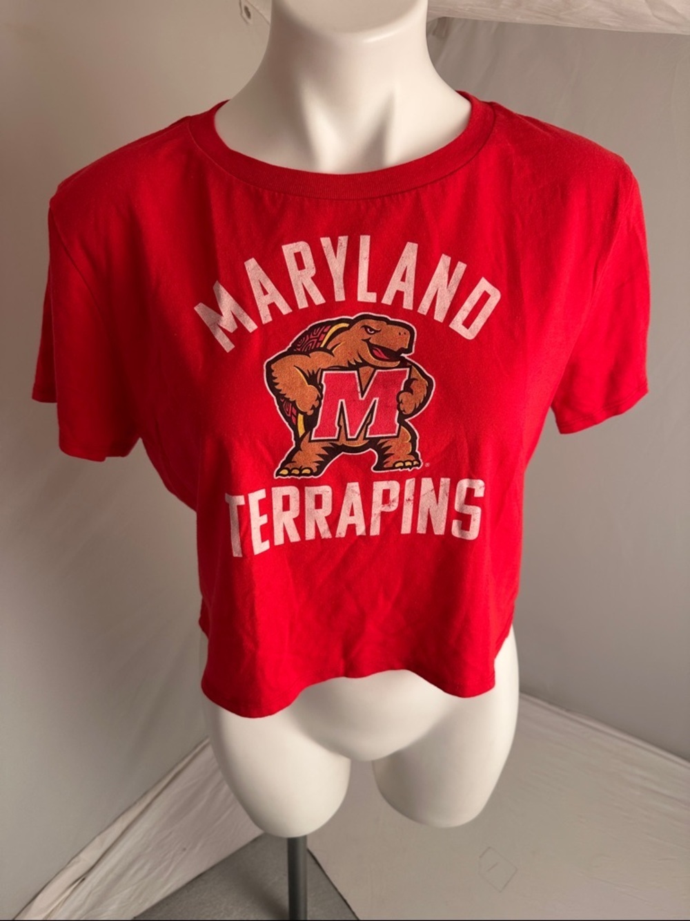 University of Maryland Terrapins red cropped crew neck short sleeve t-shirt